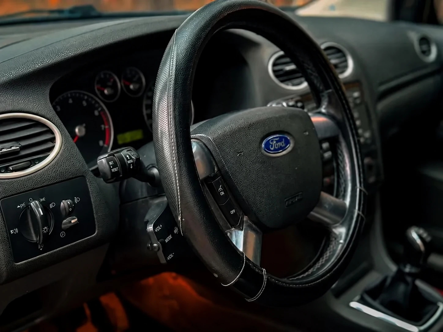 Ford Focus 2 — фото автомобиля