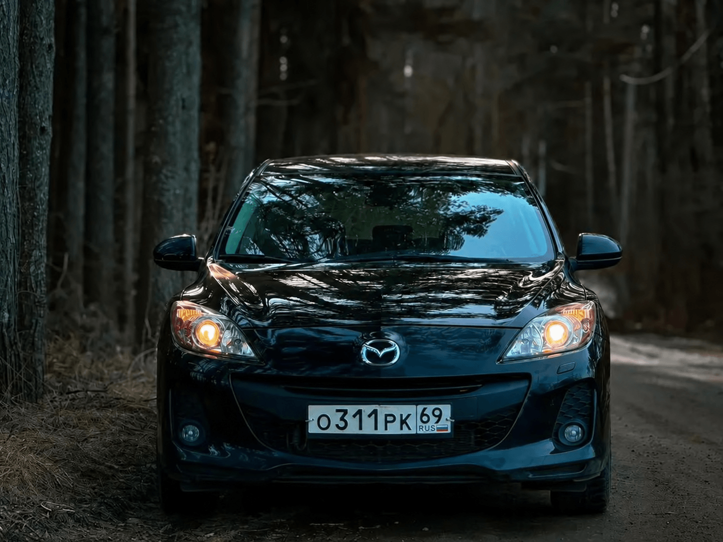 Mazda 3 — фото автомобиля