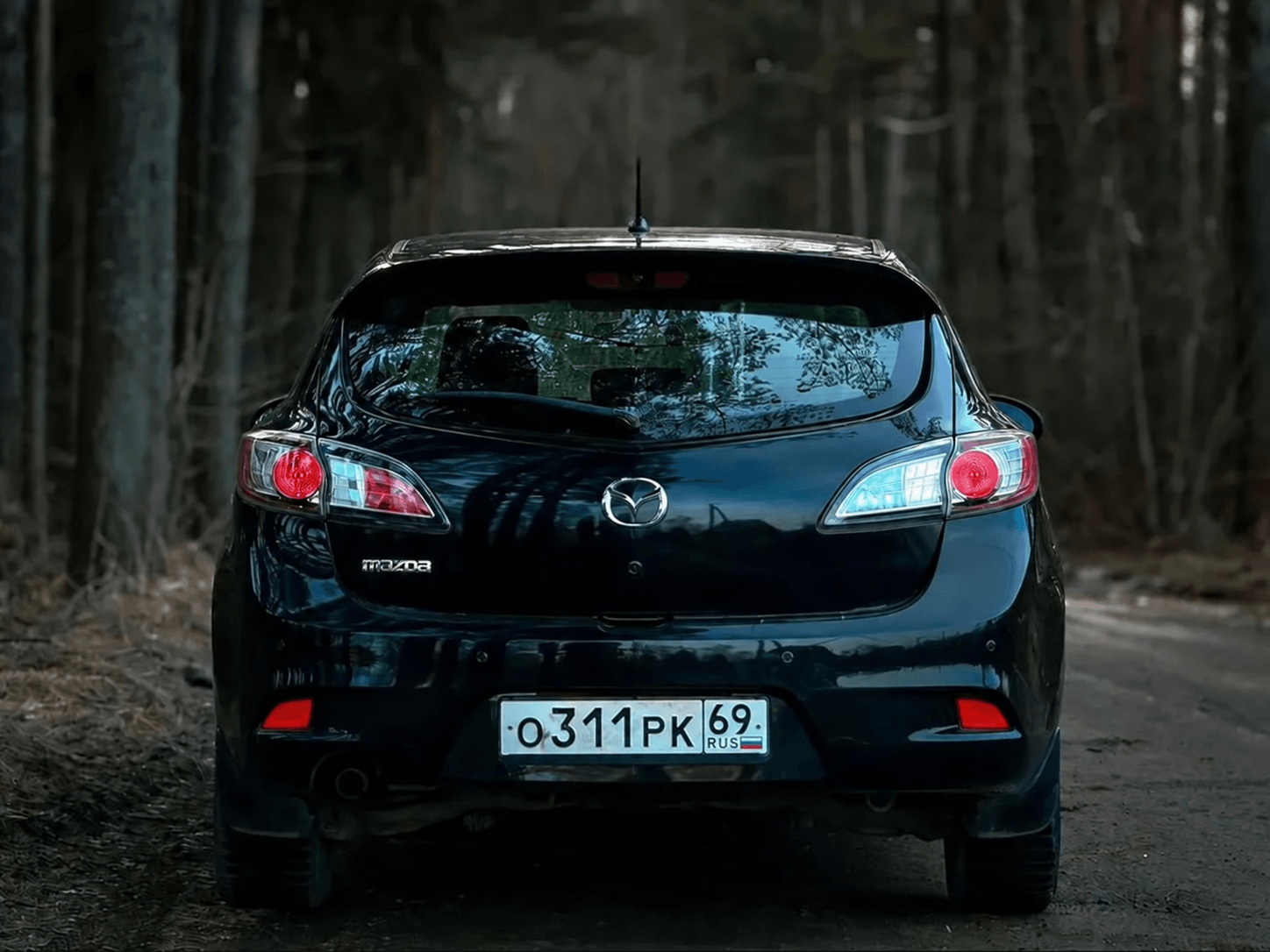 Mazda 3 — фото автомобиля
