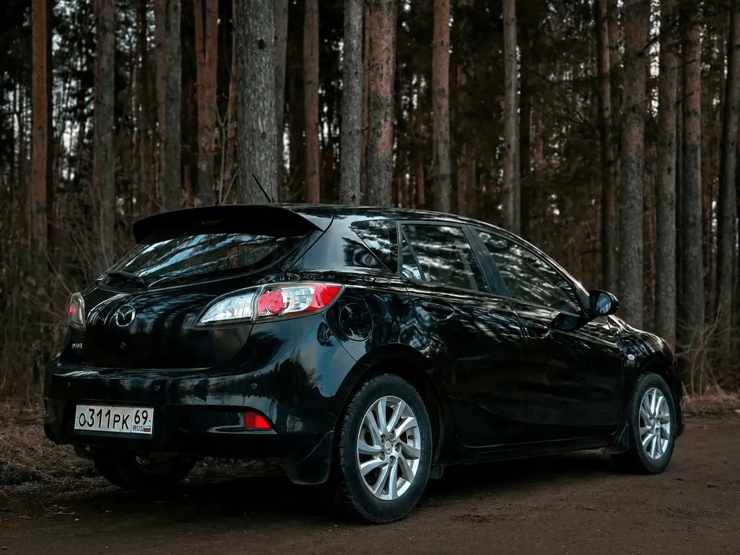 Mazda 3 — фото автомобиля